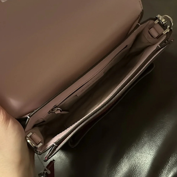 MEDIUM LEATHER SHOULDER BAG - Picture 4 of 4
